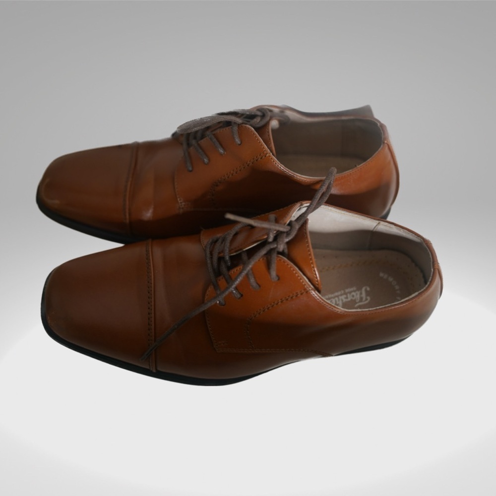 Florsheim shoe company, Boys formal shoes. - Picture 2 of 10